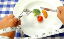 Harte Diät zur Gewichtsreduktion für eine Woche mit Menü